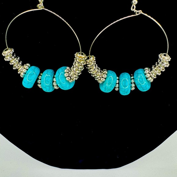 🦋 HANDMADE🦋 TURQUOISE EARRINGS - Picture 6 of 6